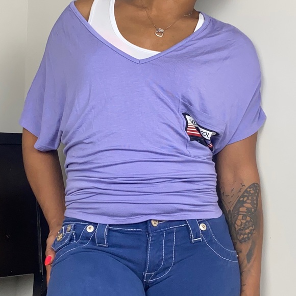 AJ Oversized Lavender V-neck Tee Size Small - Picture 2 of 7